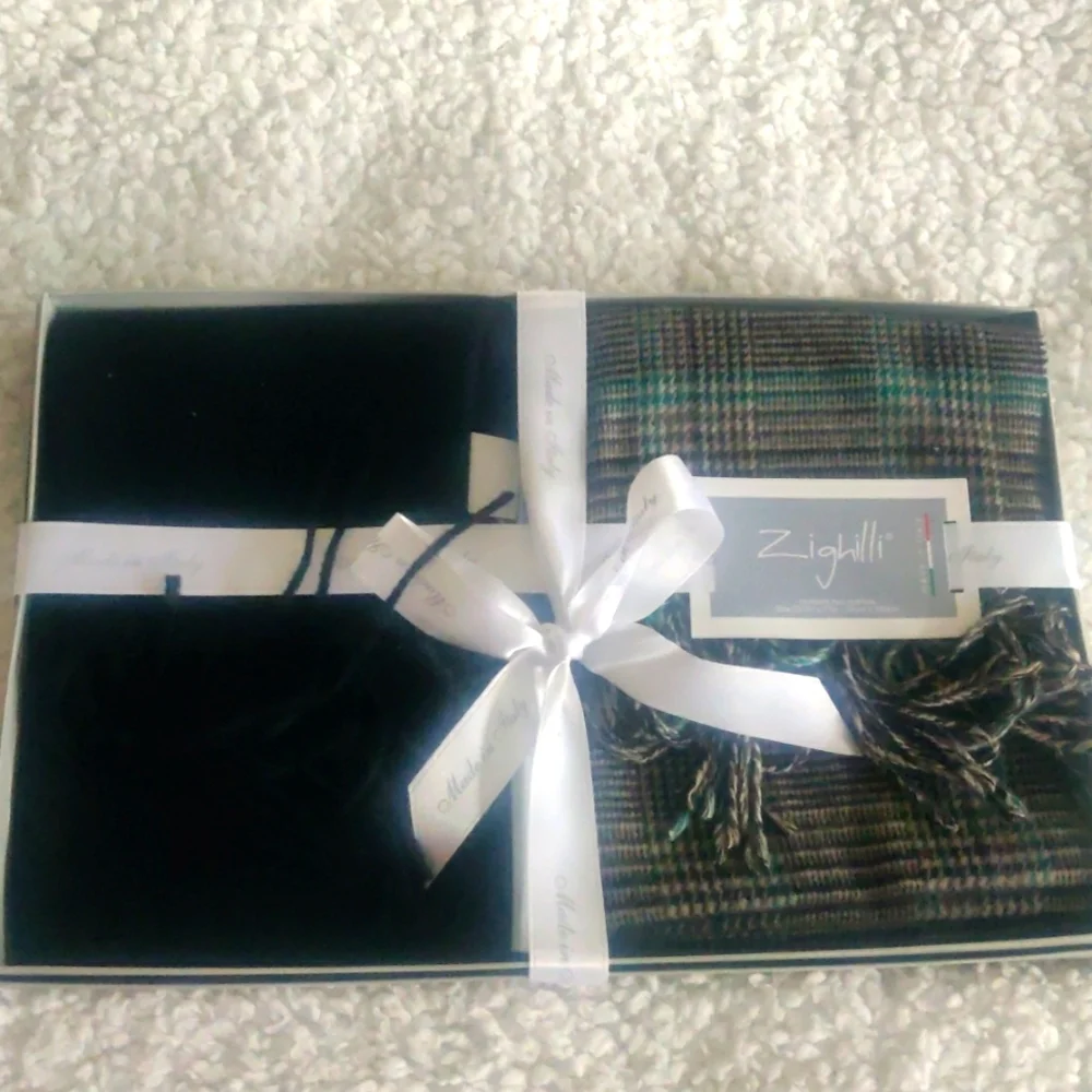 New!Zighilli Mens Two scarves presented in a gift box Y2K Cottagecore Vintage